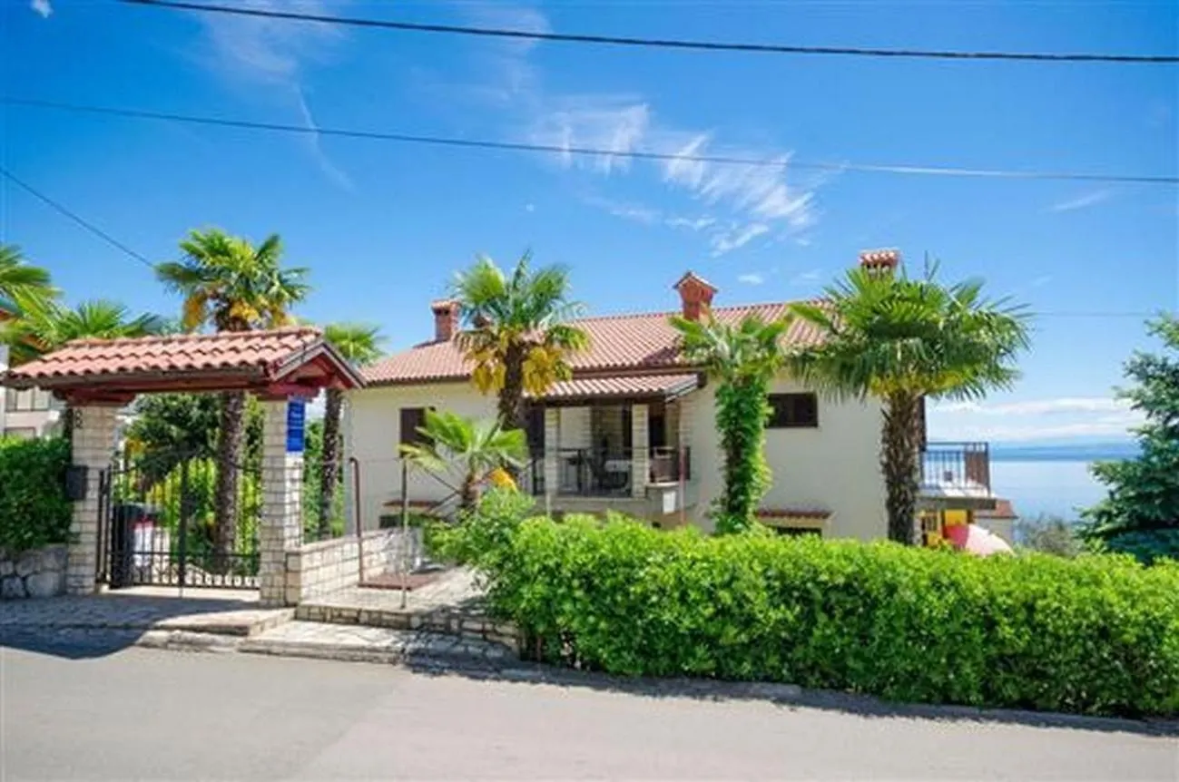 Apartments With A Parking Space Lovran, Opatija - 23701